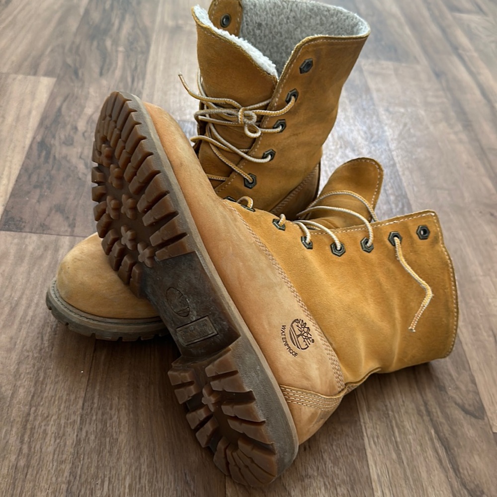 Timberland boots - Picture 1 of 2
